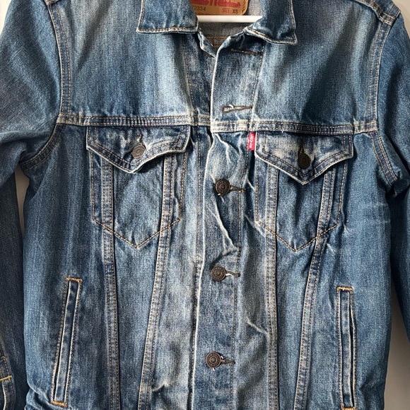 Levi’s Trucker Jacket‎ faded wash button up size XS - Picture 2 of 9